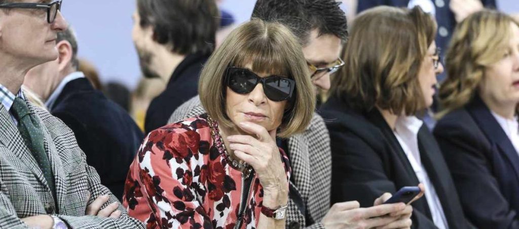 After 37 Years, Anna Wintour Steps Down as Editor-in-Chief of Vogue Global — An Era Ends